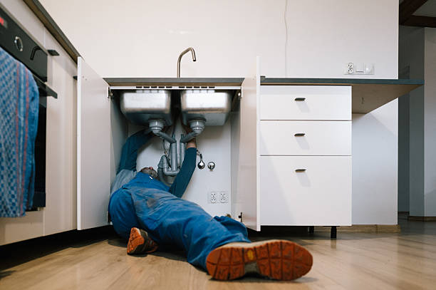 Professional Leak Detection technician working in Baptistown, NJ